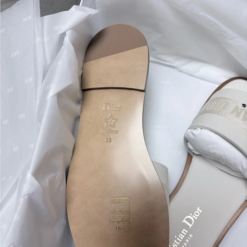 DWAY Dior Women’s White Slide Sandals - Paris Logo Sz:5 - Picture 4 of 8